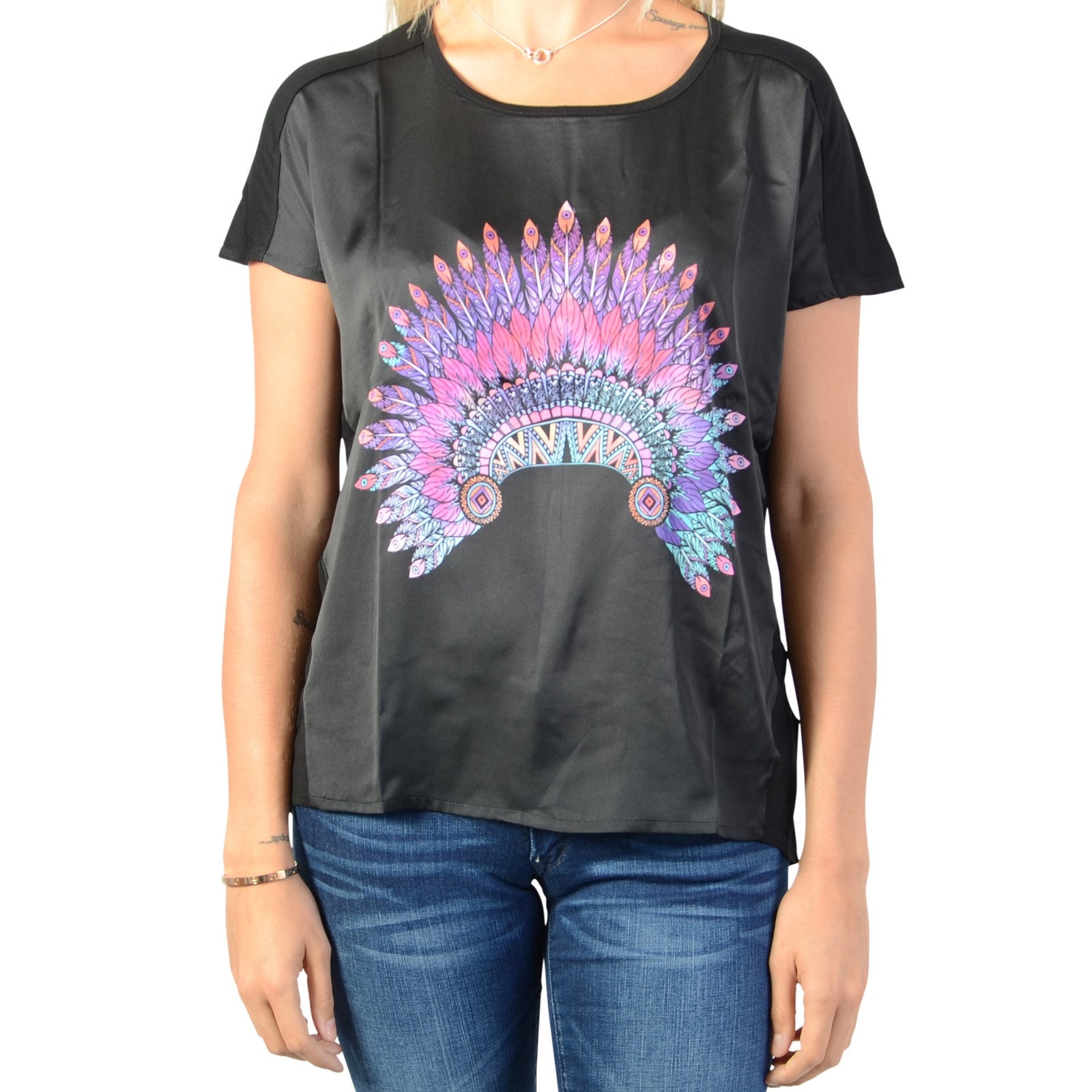 Tee Shirt Le Temps des Cerises TSH F indicators related both to Black